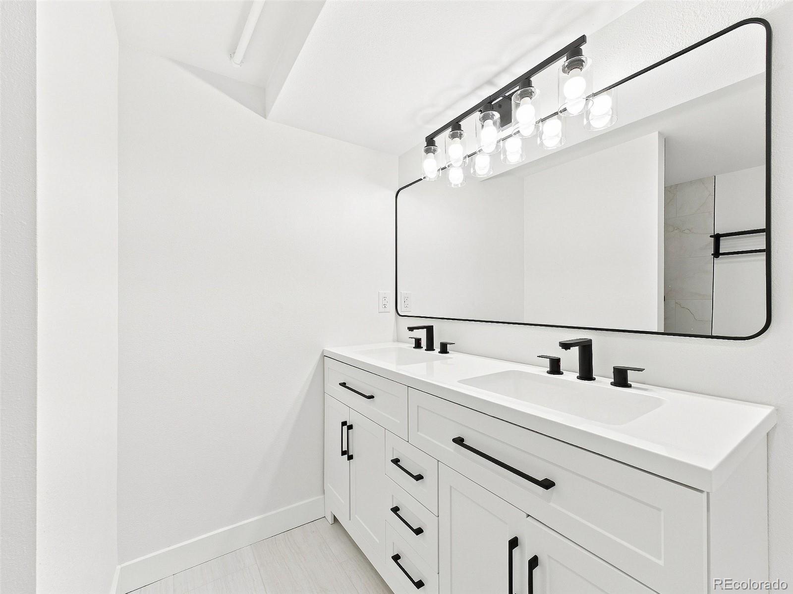 MLS Image #34 for 2361 s holly place,denver, Colorado