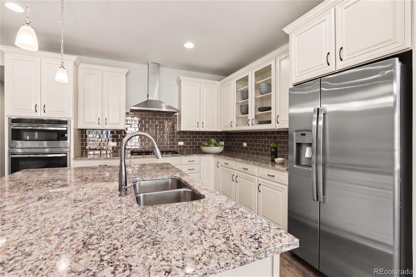 MLS Image #5 for 22669 e tufts place,aurora, Colorado