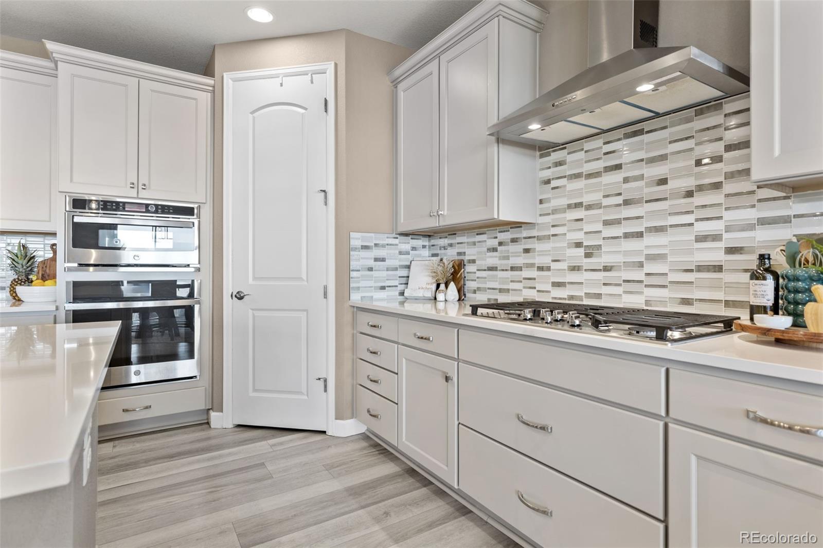 MLS Image #9 for 9698  danube court,commerce city, Colorado