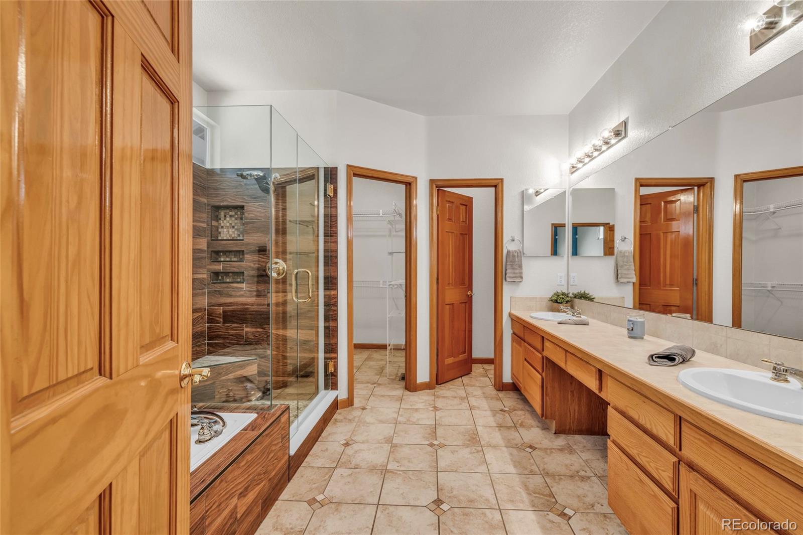 MLS Image #17 for 2592 s troy court,aurora, Colorado