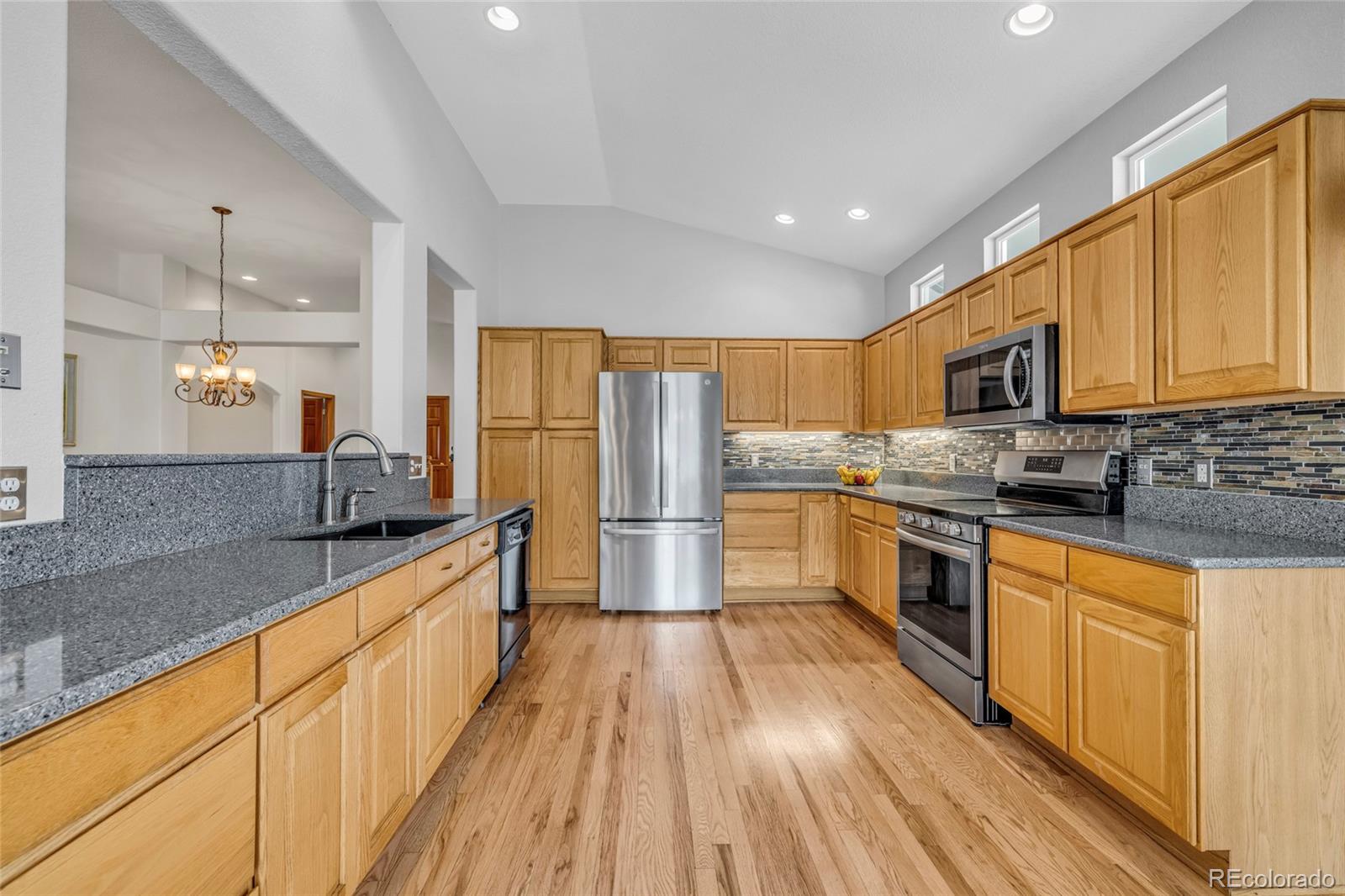 MLS Image #8 for 2592 s troy court,aurora, Colorado
