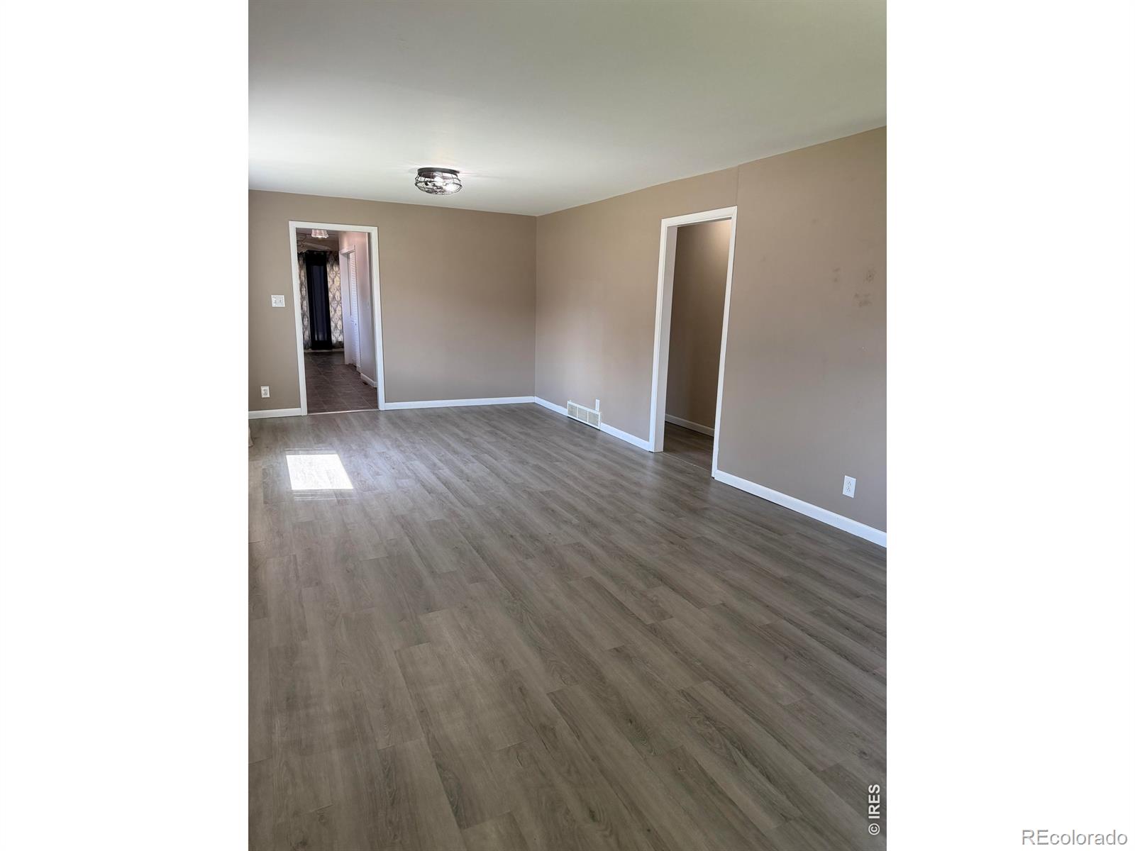 MLS Image #4 for 307  16th street,burlington, Colorado