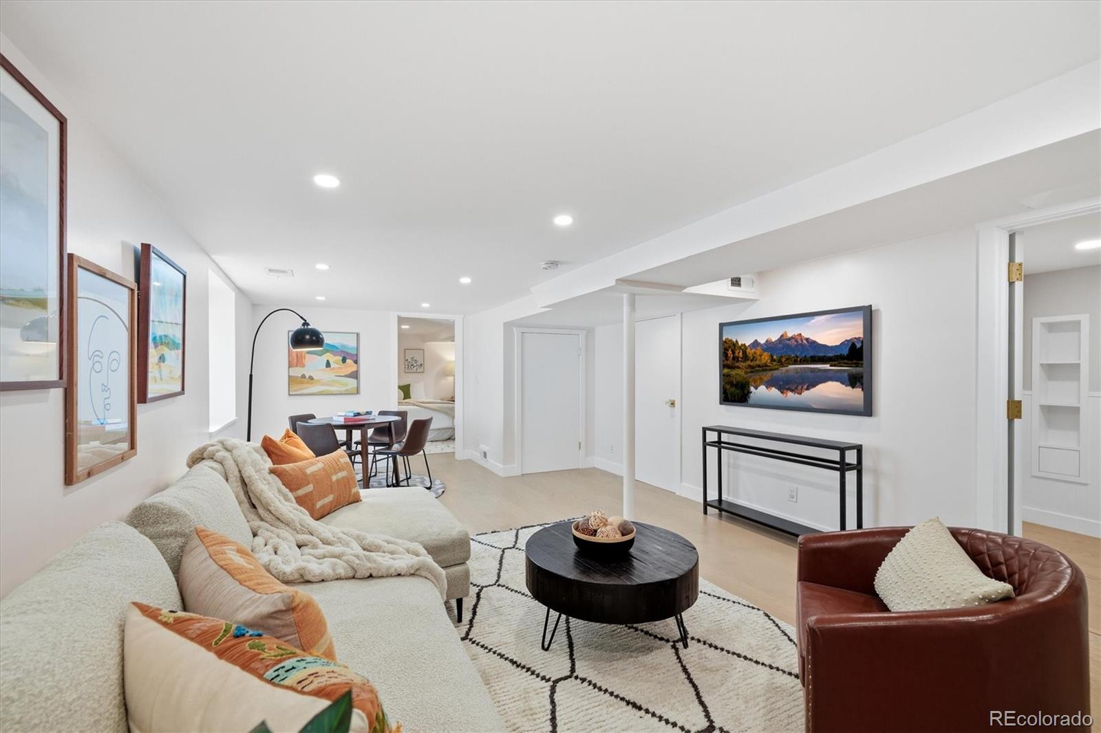 MLS Image #23 for 822 s race street,denver, Colorado