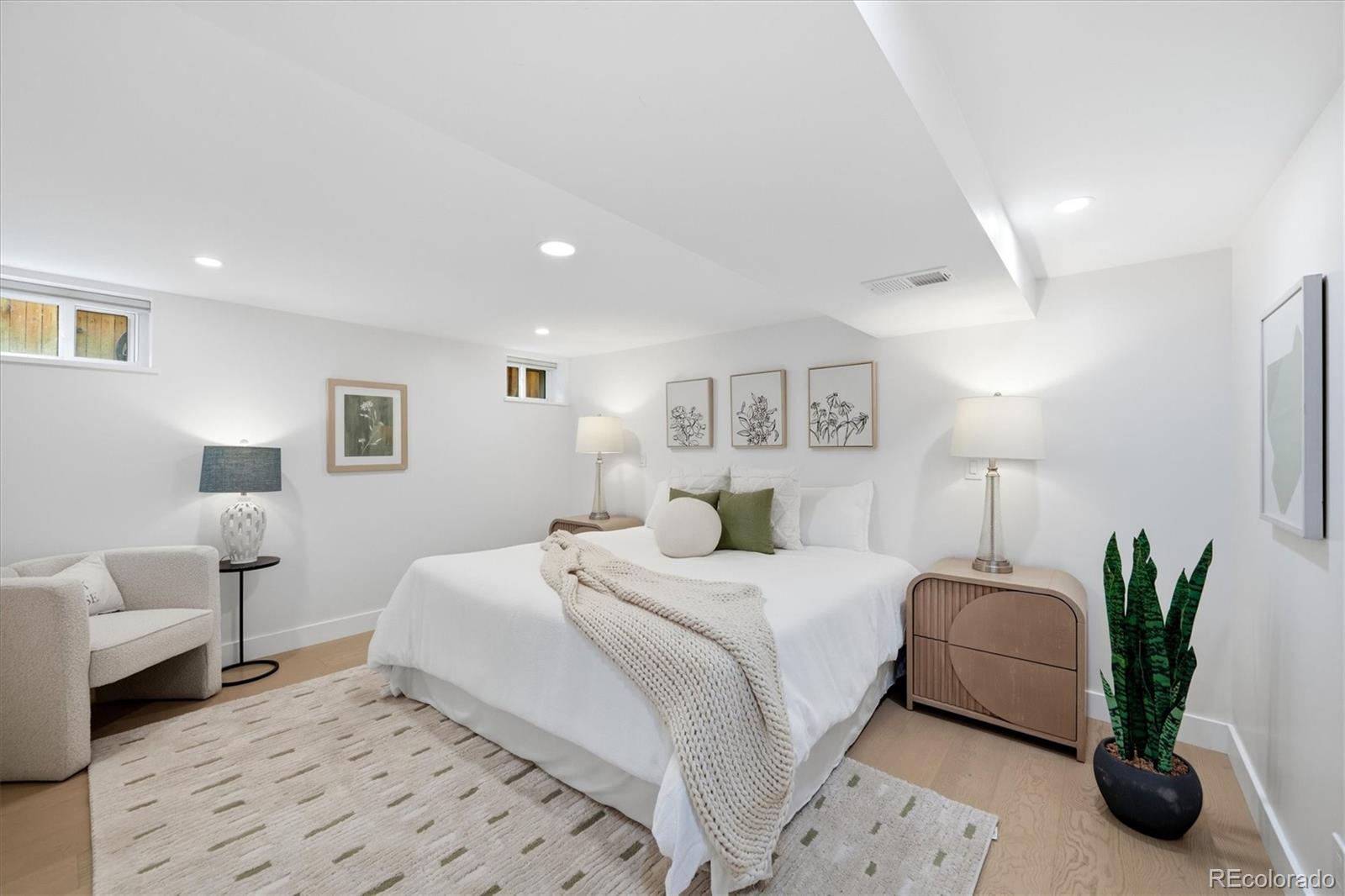 MLS Image #28 for 822 s race street,denver, Colorado