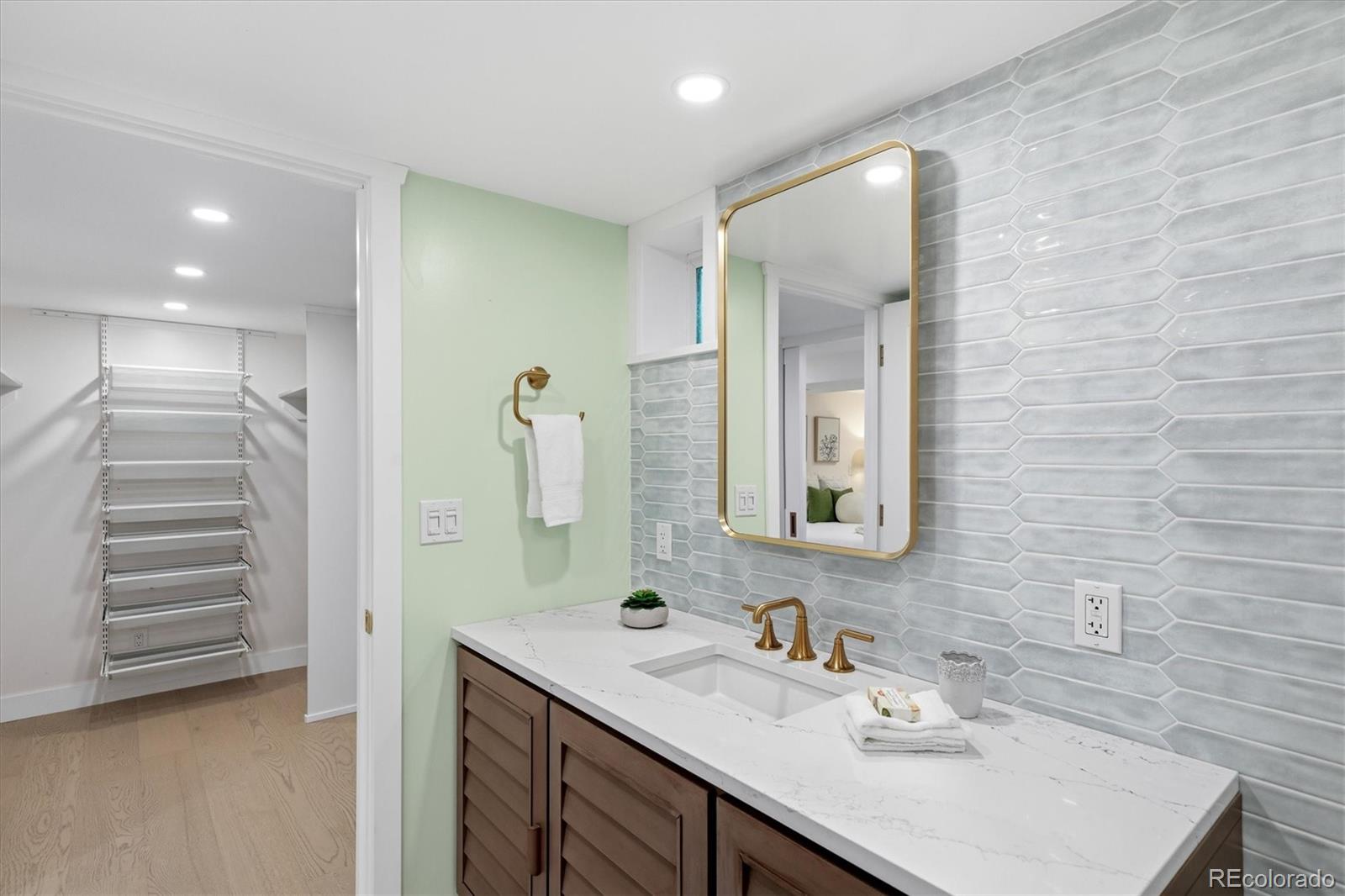 MLS Image #33 for 822 s race street,denver, Colorado