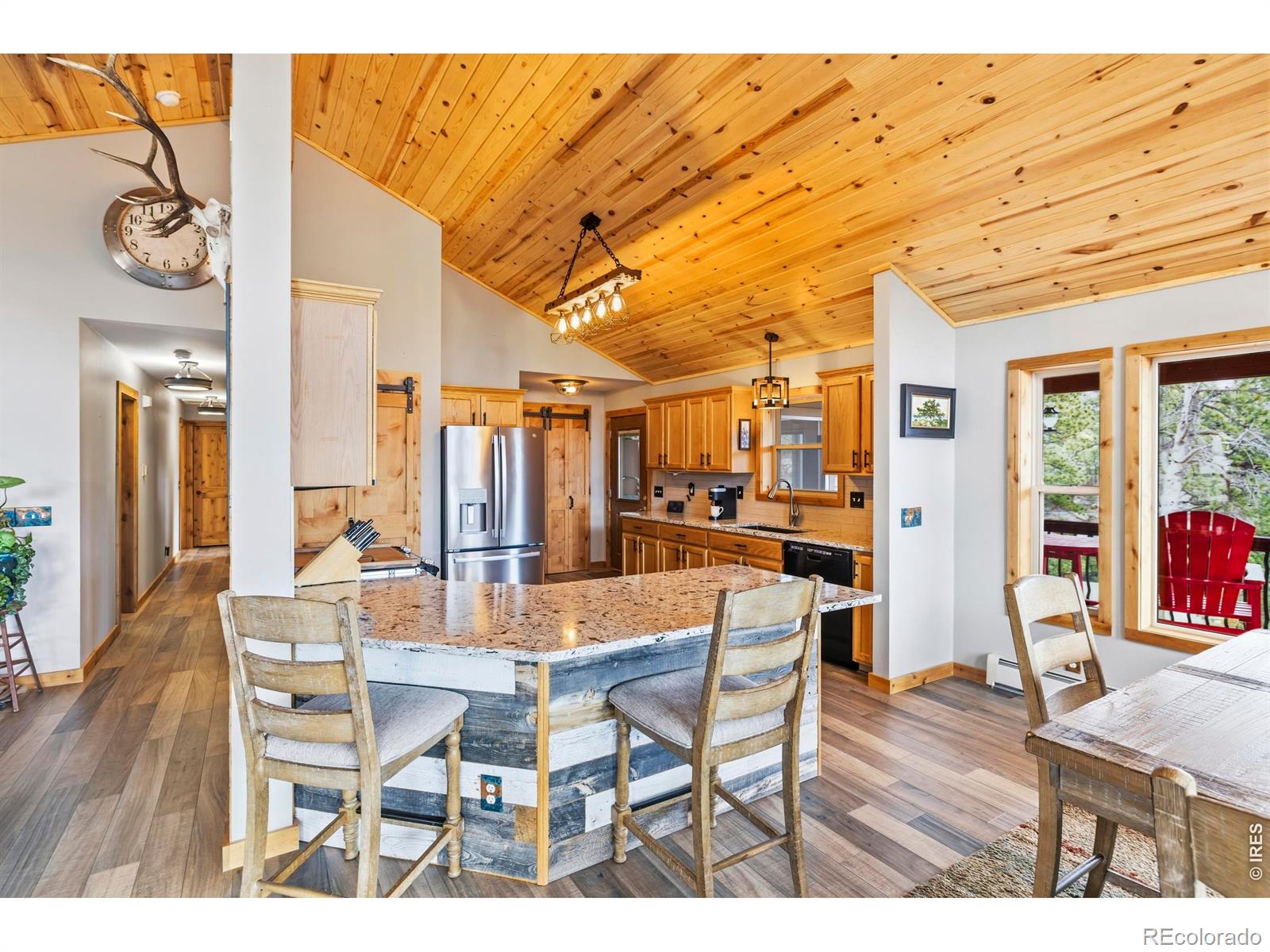 MLS Image #10 for 557  red bluff road,livermore, Colorado