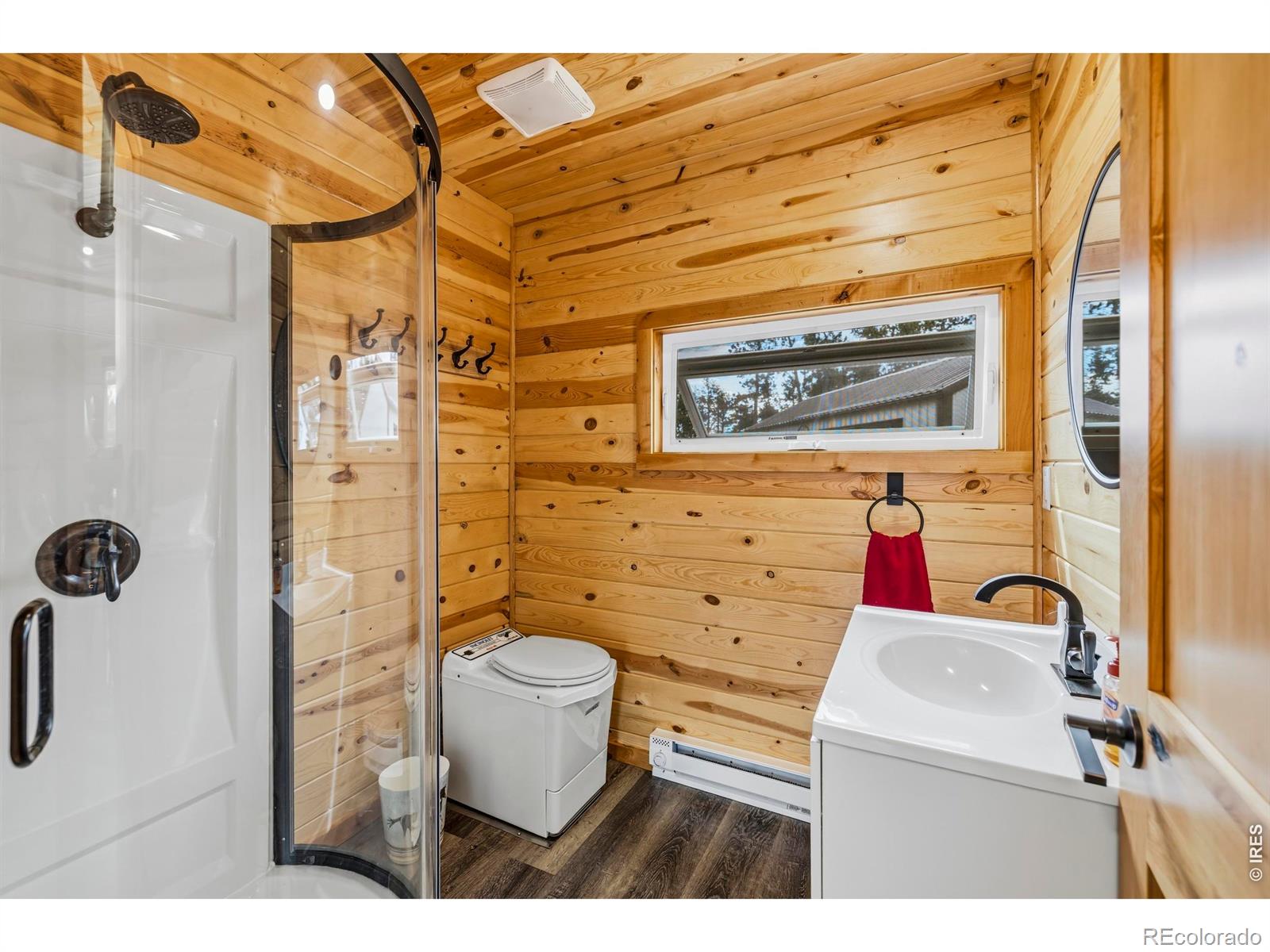 MLS Image #35 for 557  red bluff road,livermore, Colorado