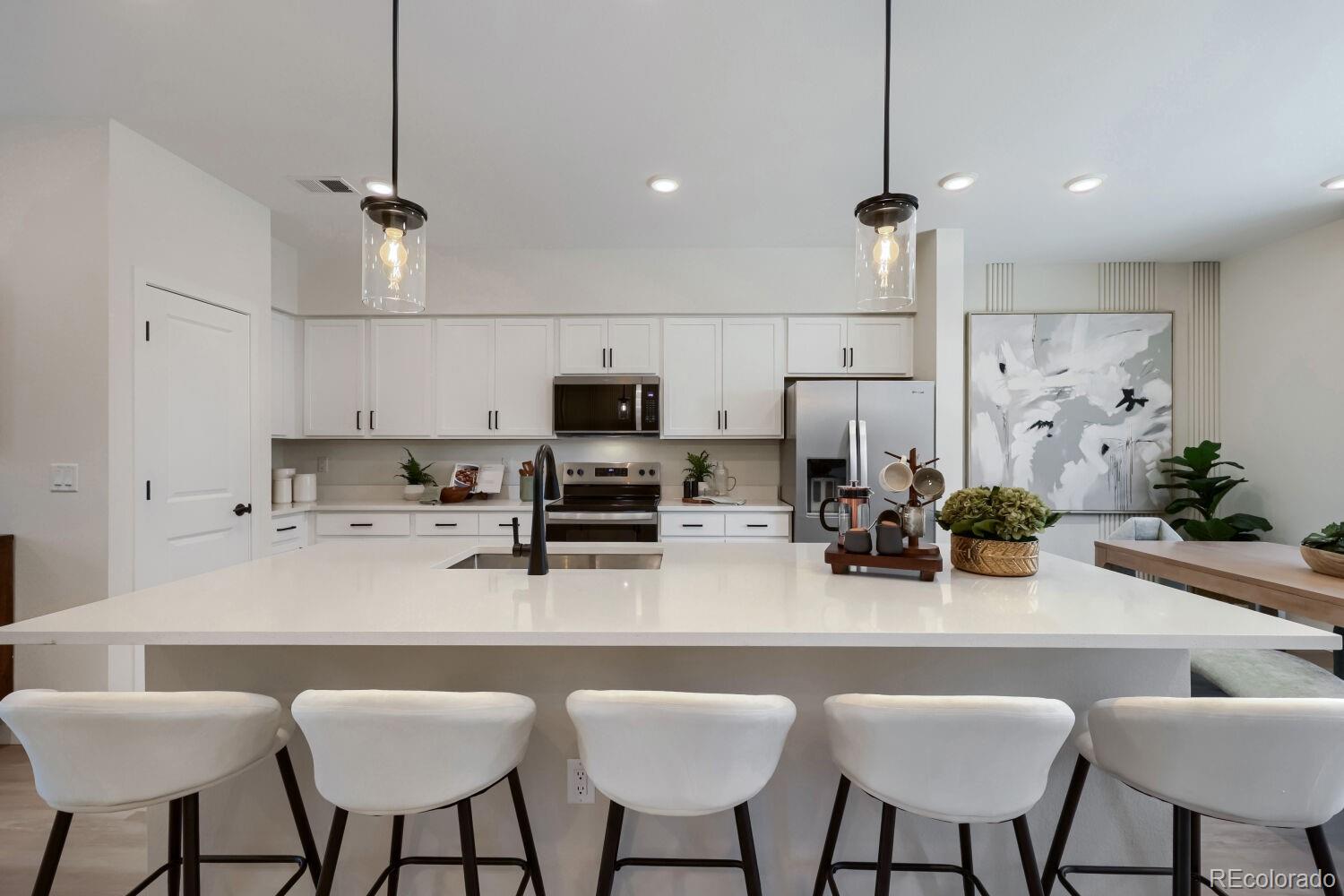 MLS Image #14 for 9200 e 47th avenue,denver, Colorado