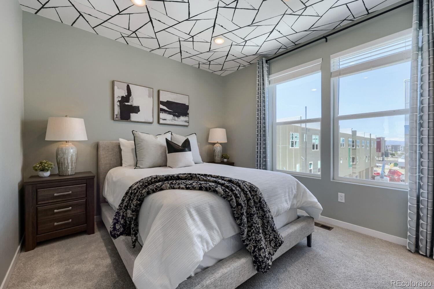MLS Image #16 for 9200 e 47th avenue,denver, Colorado