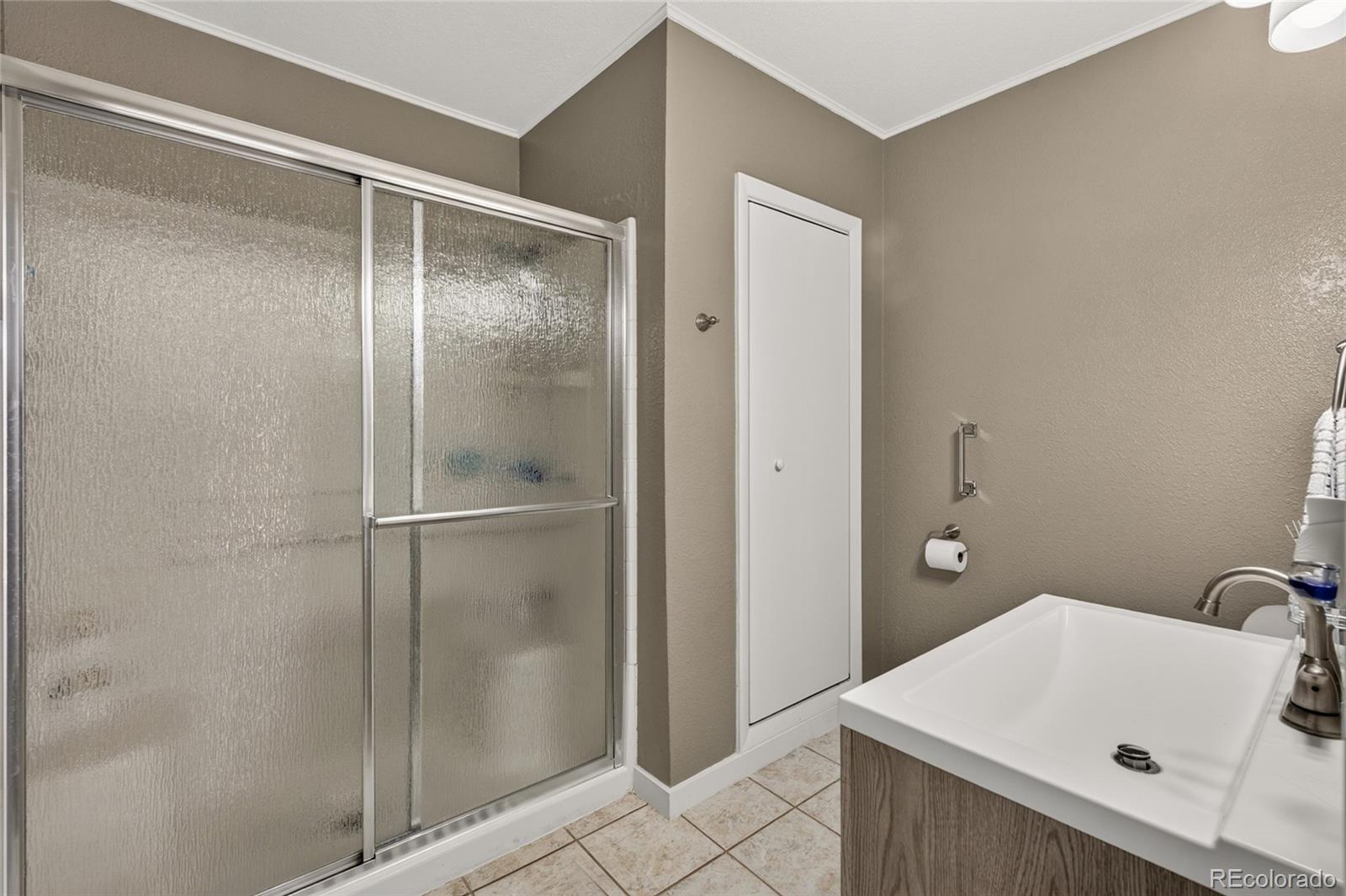 MLS Image #20 for 2836 w irvington place,denver, Colorado