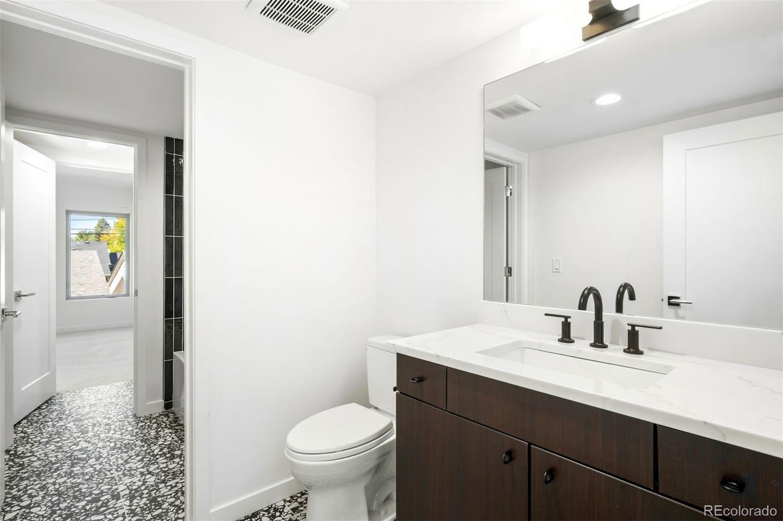 MLS Image #17 for 5894 e 14th avenue,denver, Colorado