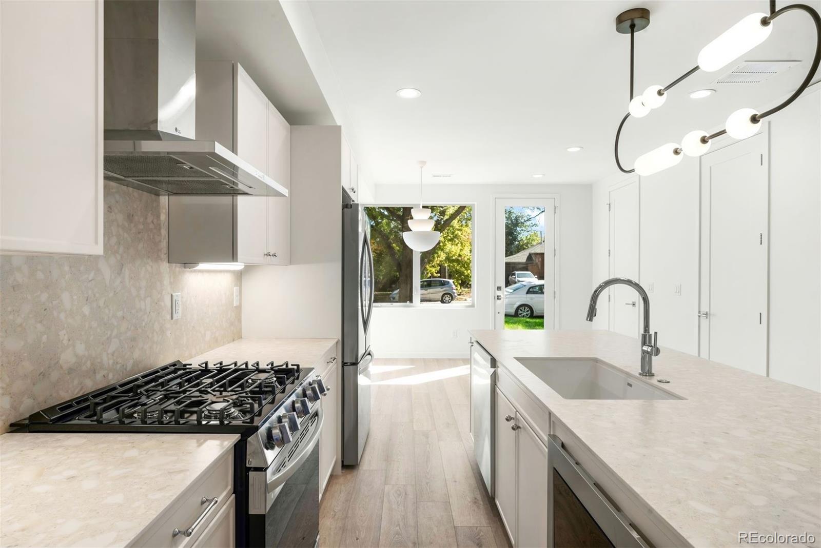 MLS Image #8 for 5894 e 14th avenue,denver, Colorado