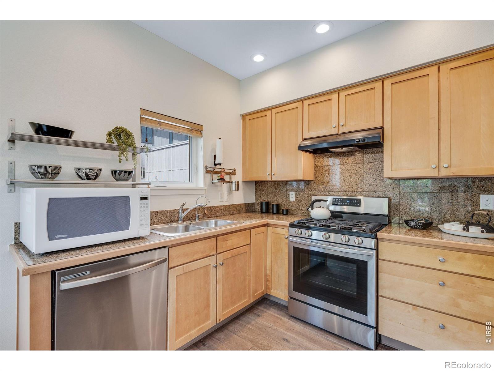 MLS Image #21 for 1547  easy rider lane,boulder, Colorado