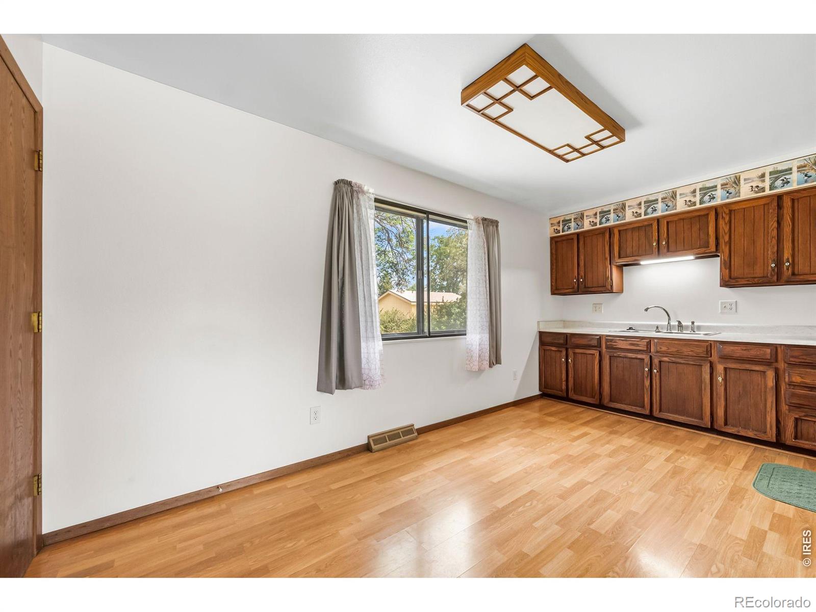 MLS Image #6 for 754 s dotsero drive,loveland, Colorado