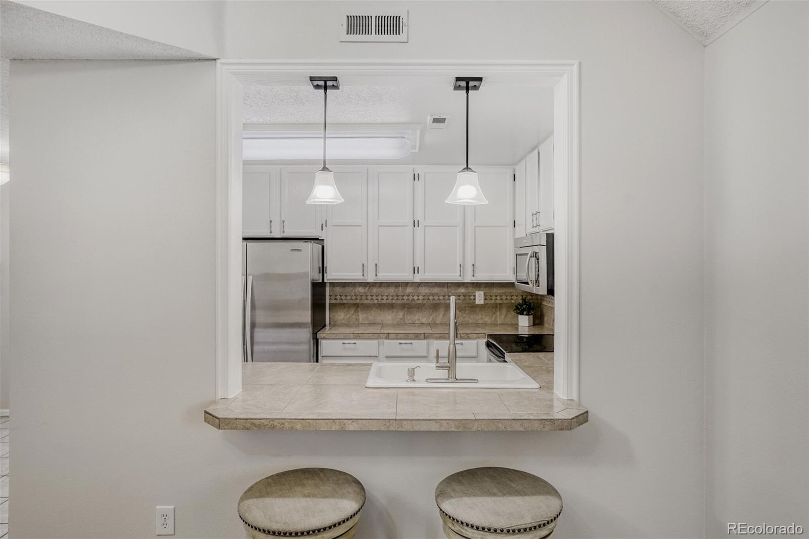 MLS Image #8 for 12404 e tennessee circle,aurora, Colorado