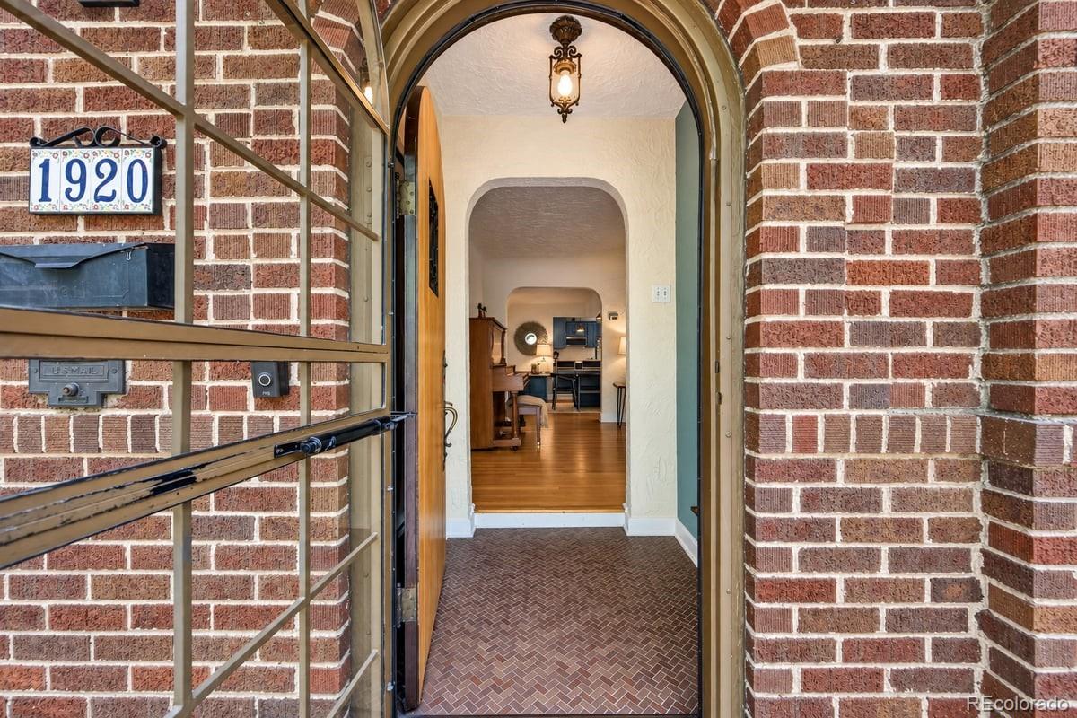 MLS Image #4 for 1920  ivanhoe street,denver, Colorado