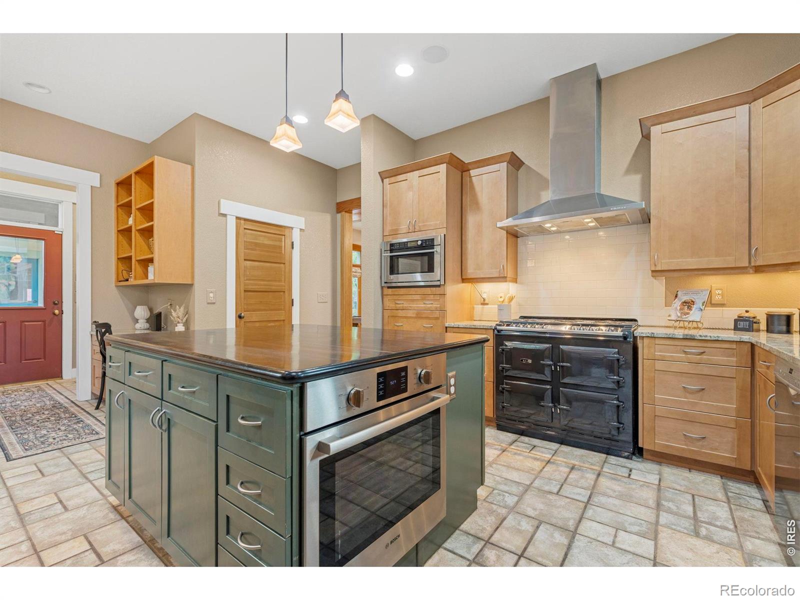 MLS Image #11 for 818  confidence drive,longmont, Colorado