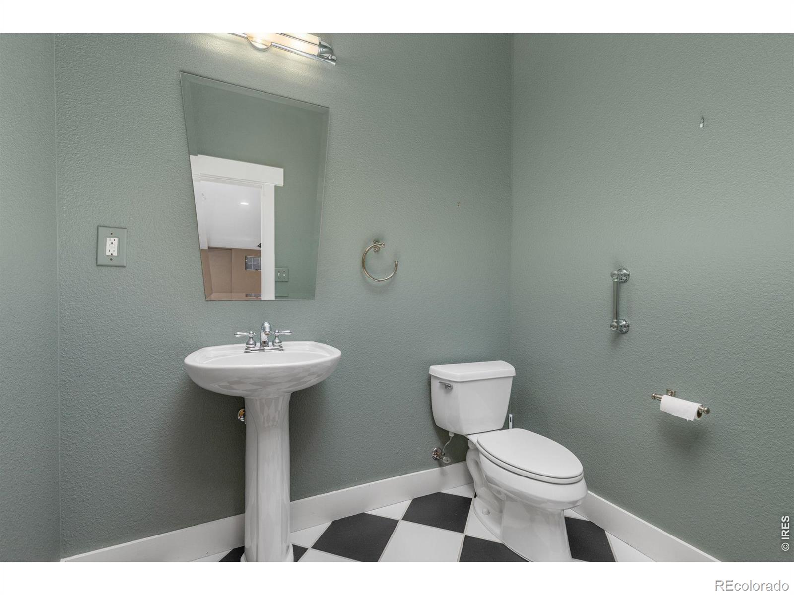 MLS Image #36 for 818  confidence drive,longmont, Colorado