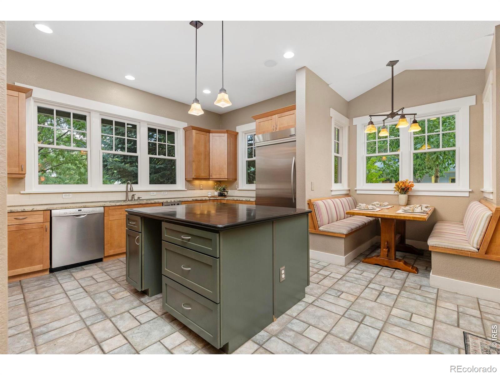 MLS Image #9 for 818  confidence drive,longmont, Colorado