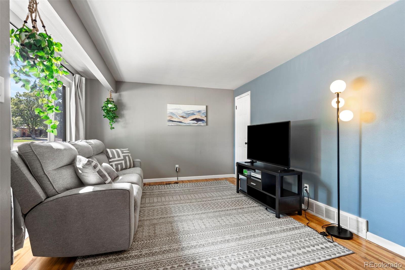 MLS Image #6 for 1605 s cape street,lakewood, Colorado