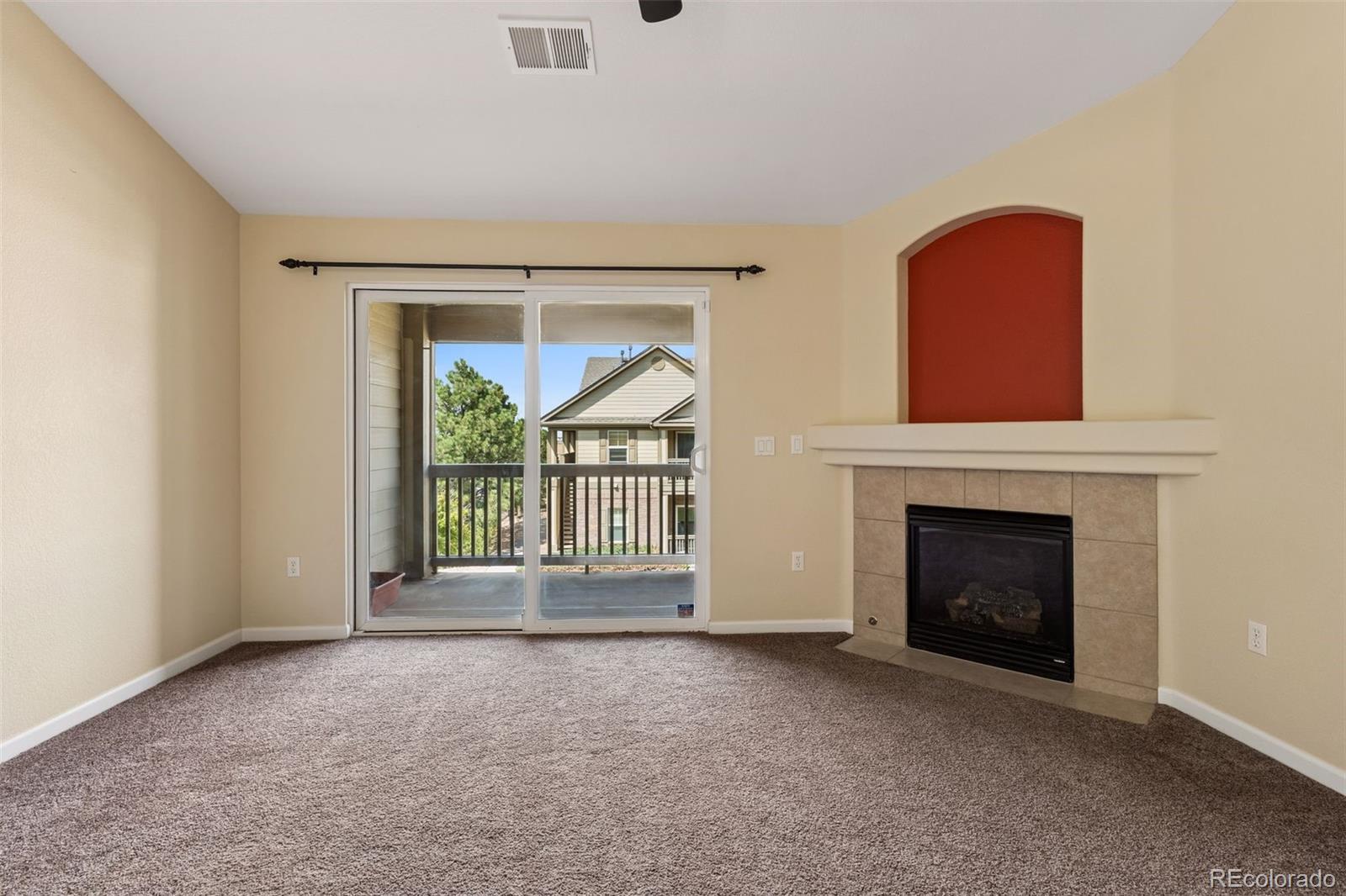 MLS Image #2 for 23346 e 5th place,aurora, Colorado