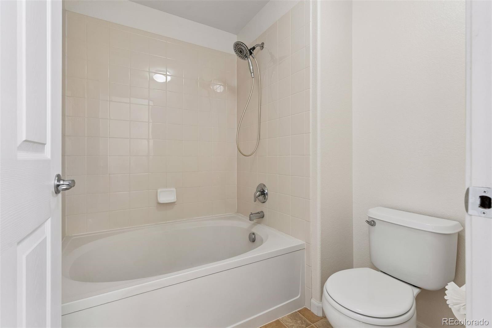 MLS Image #28 for 23346 e 5th place,aurora, Colorado