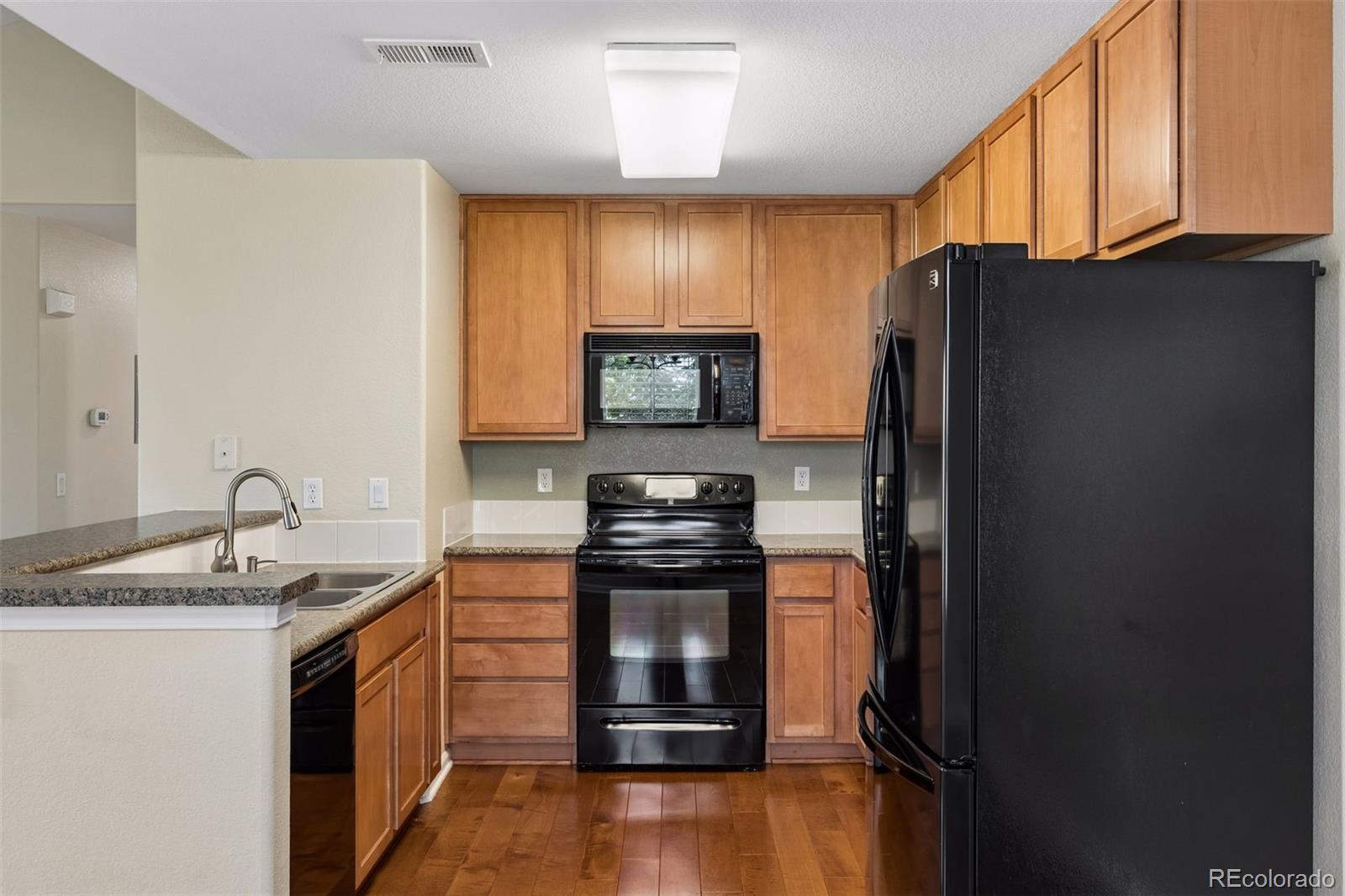 MLS Image #9 for 23346 e 5th place,aurora, Colorado