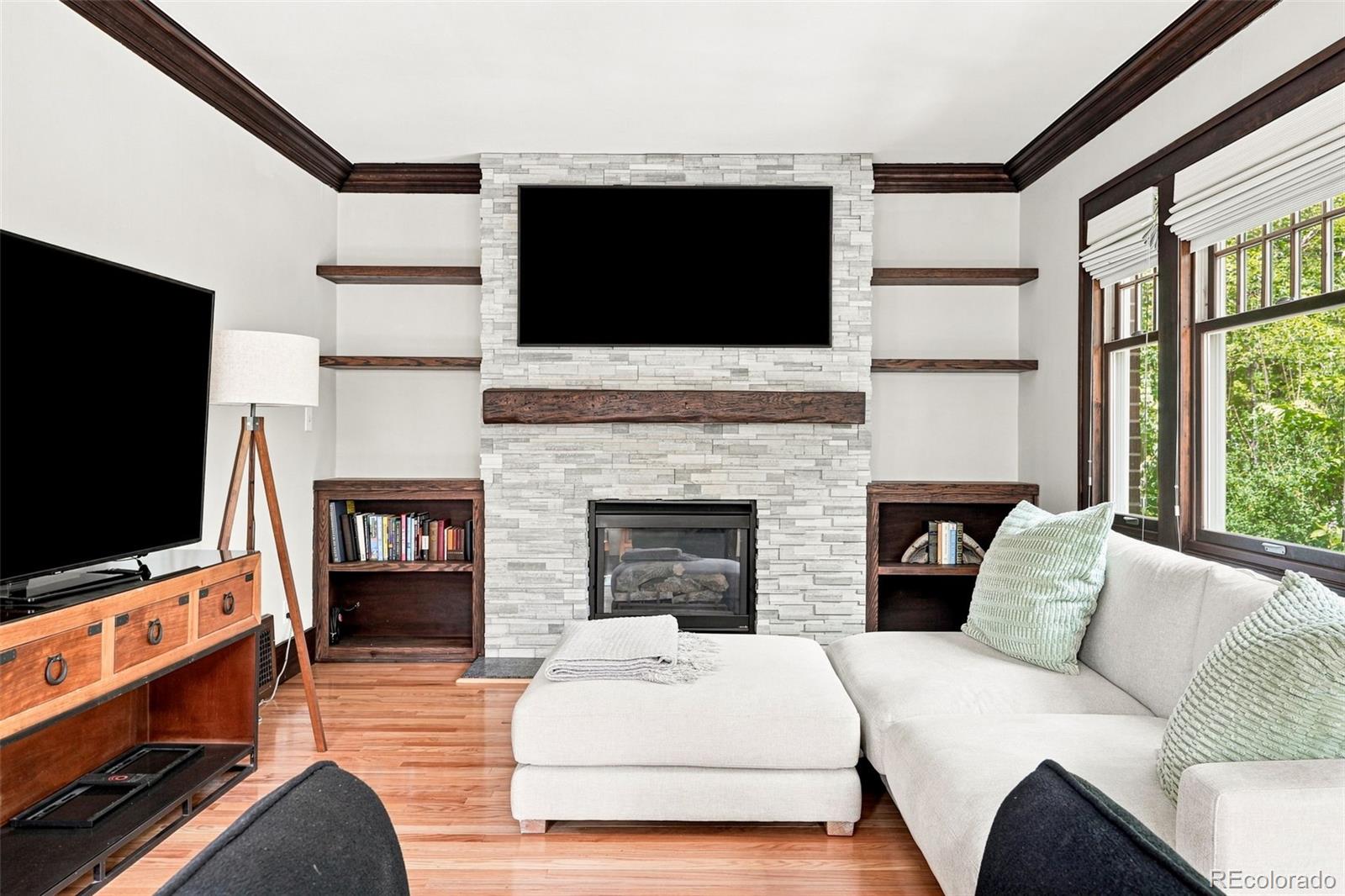 MLS Image #2 for 605 n race street,denver, Colorado