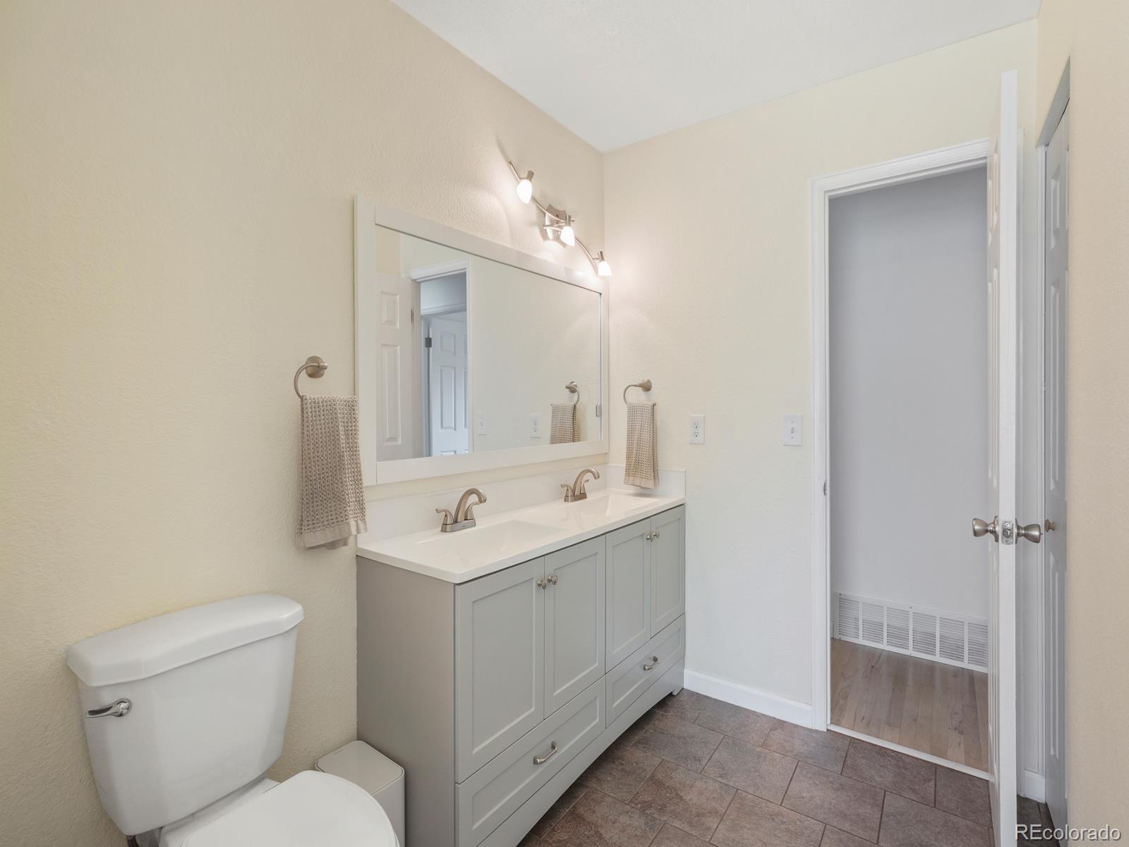 MLS Image #17 for 4653 s yank street,morrison, Colorado