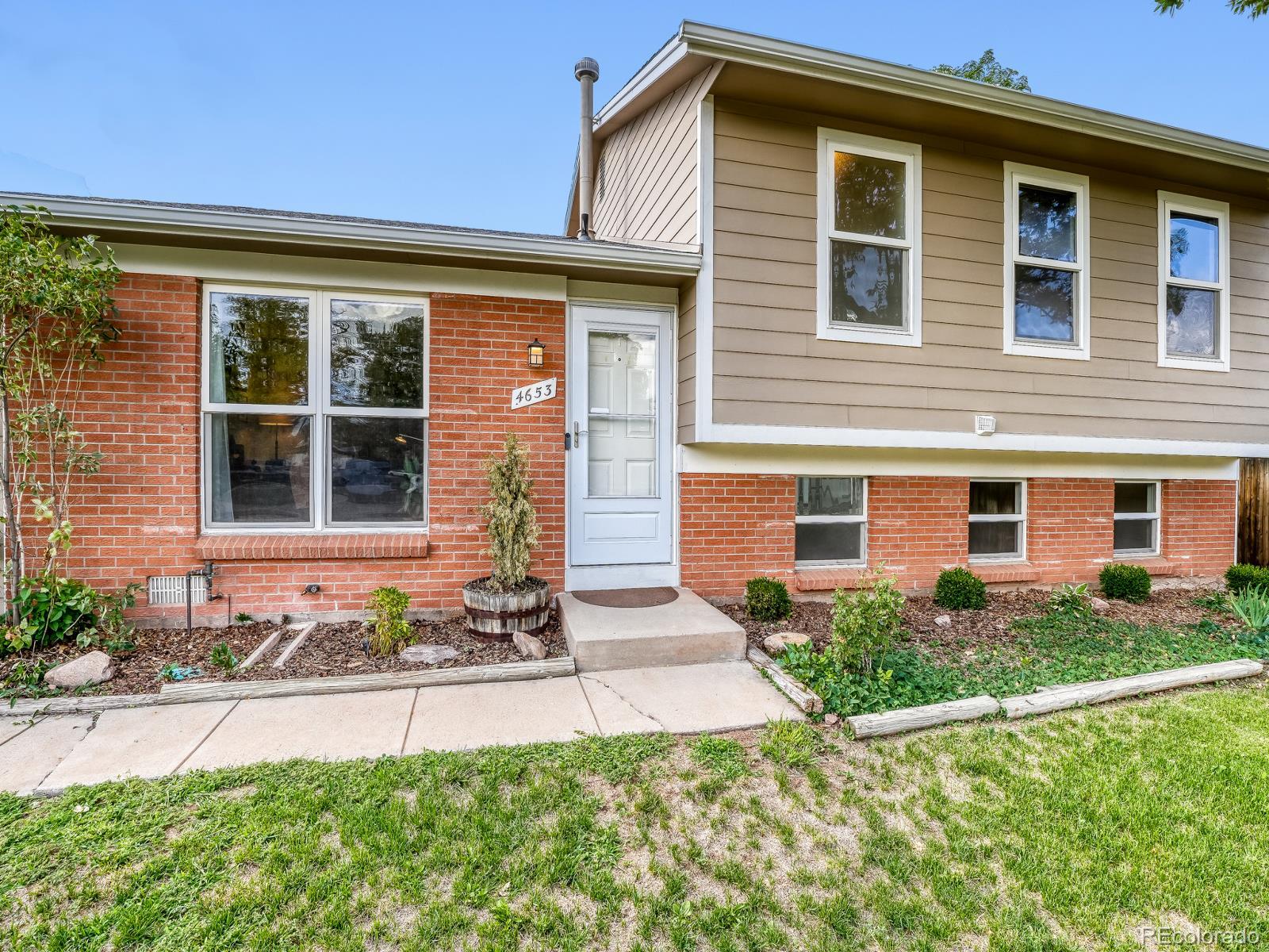 MLS Image #2 for 4653 s yank street,morrison, Colorado