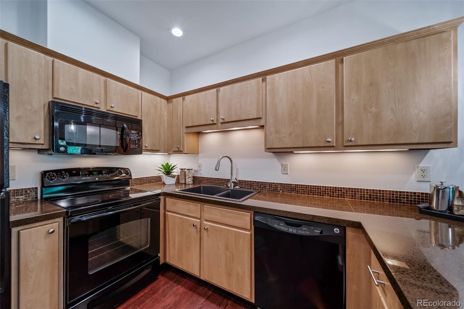 MLS Image #15 for 1000 e 1st avenue,denver, Colorado