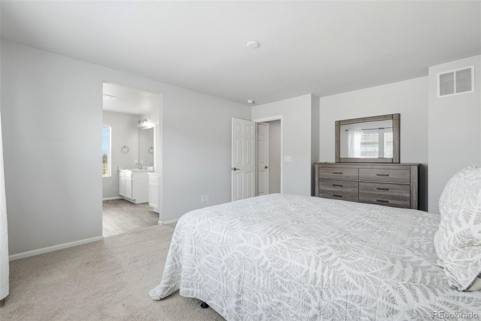 MLS Image #23 for 16291  bolling drive,denver, Colorado