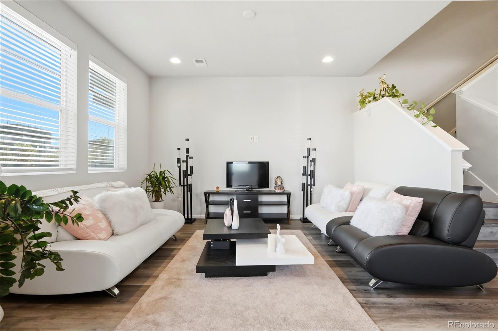 MLS Image #3 for 16291  bolling drive,denver, Colorado