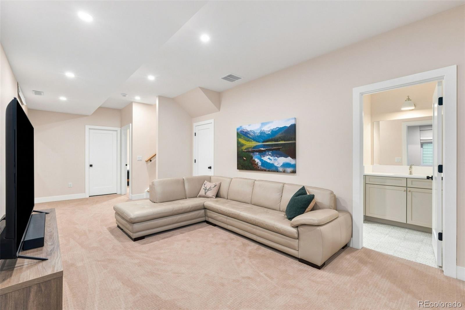 MLS Image #32 for 1615  yates street,denver, Colorado