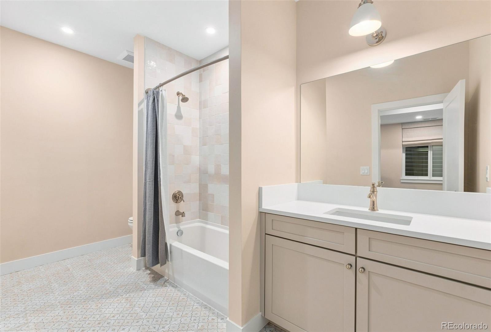 MLS Image #33 for 1615  yates street,denver, Colorado