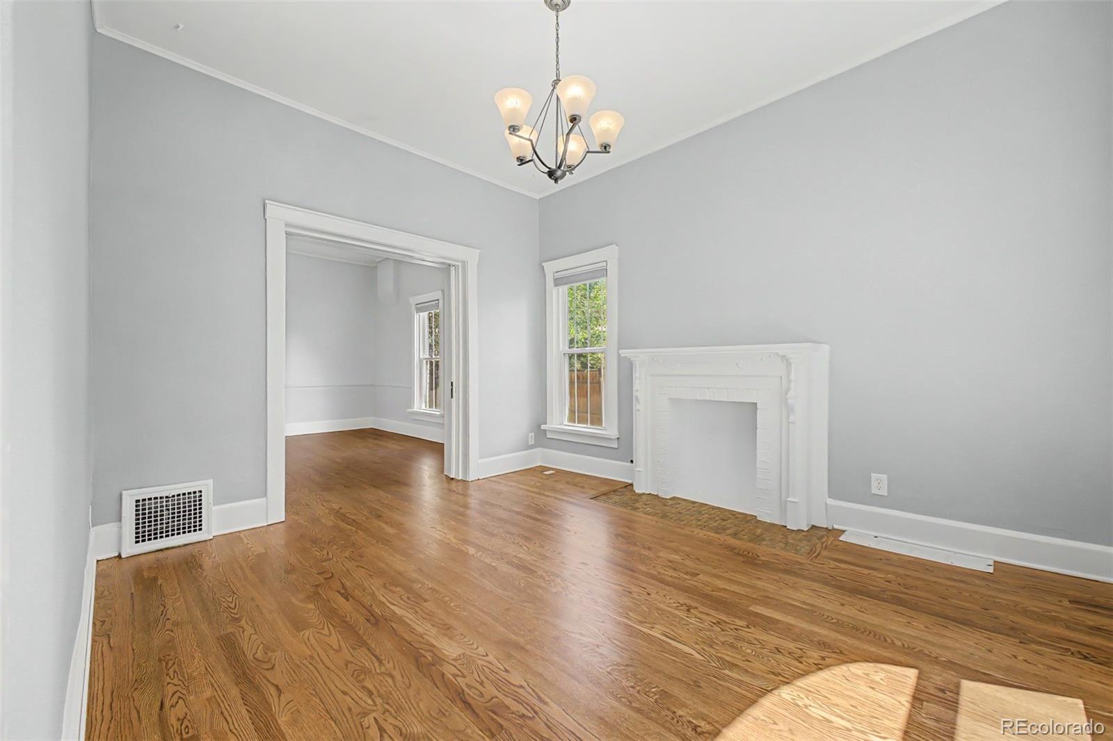 MLS Image #8 for 331 e ellsworth avenue,denver, Colorado