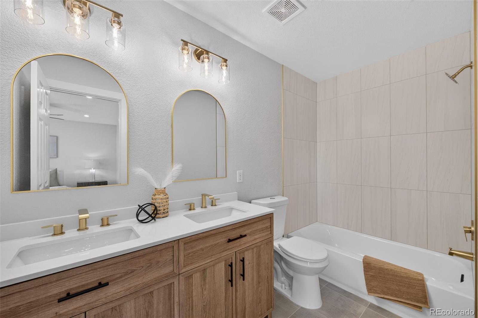 MLS Image #16 for 3692 e 92nd place,thornton, Colorado