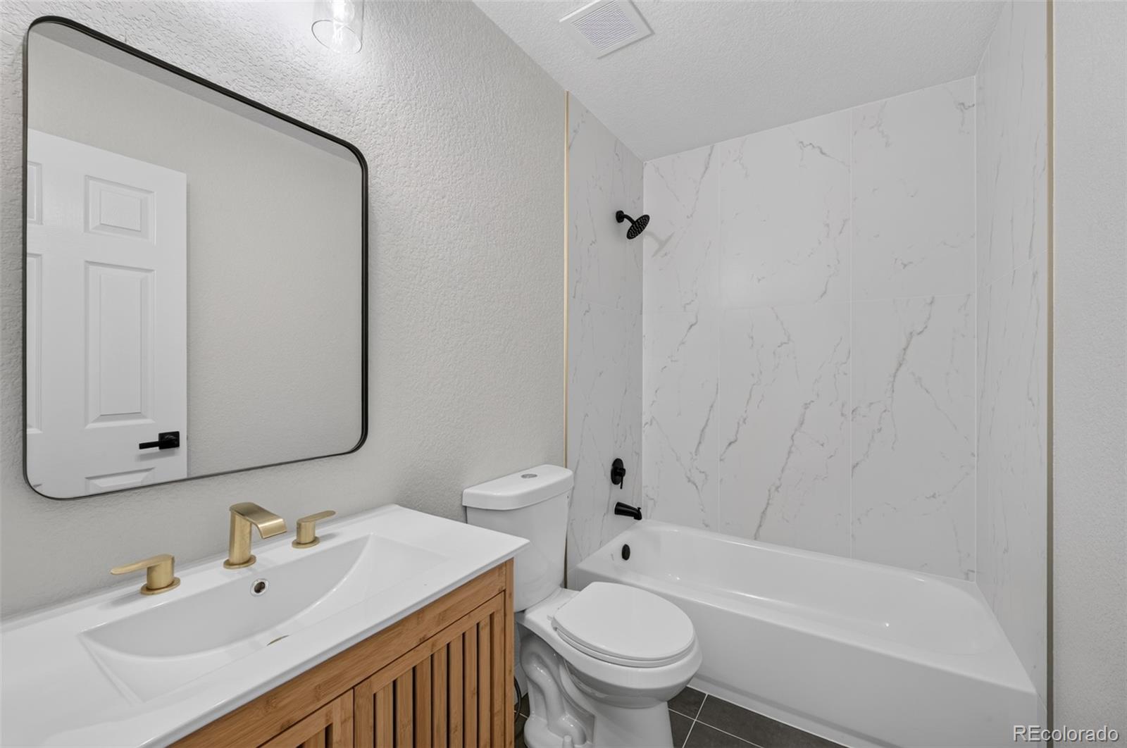 MLS Image #21 for 3692 e 92nd place,thornton, Colorado