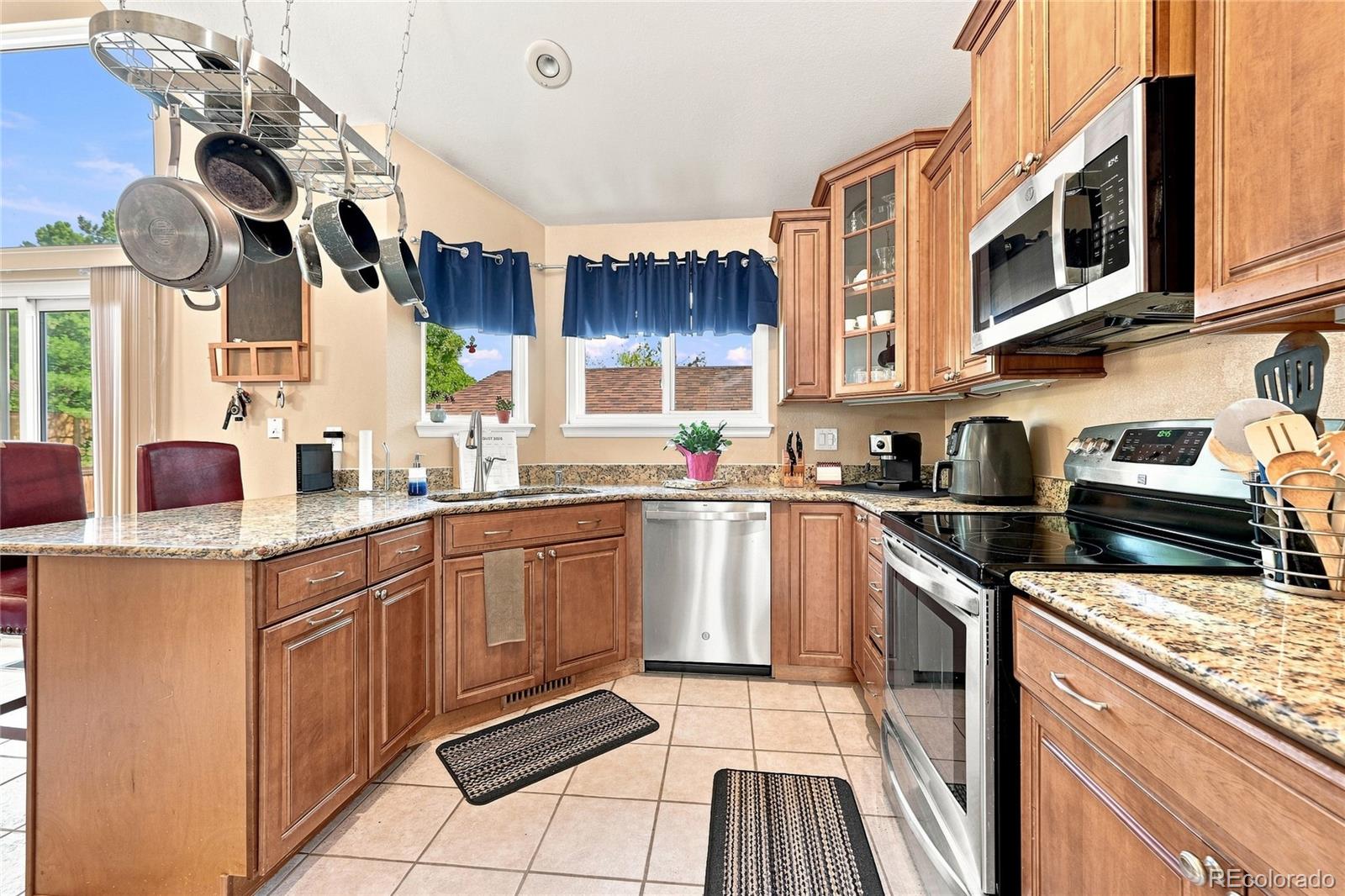 MLS Image #6 for 6504 s wright street,littleton, Colorado