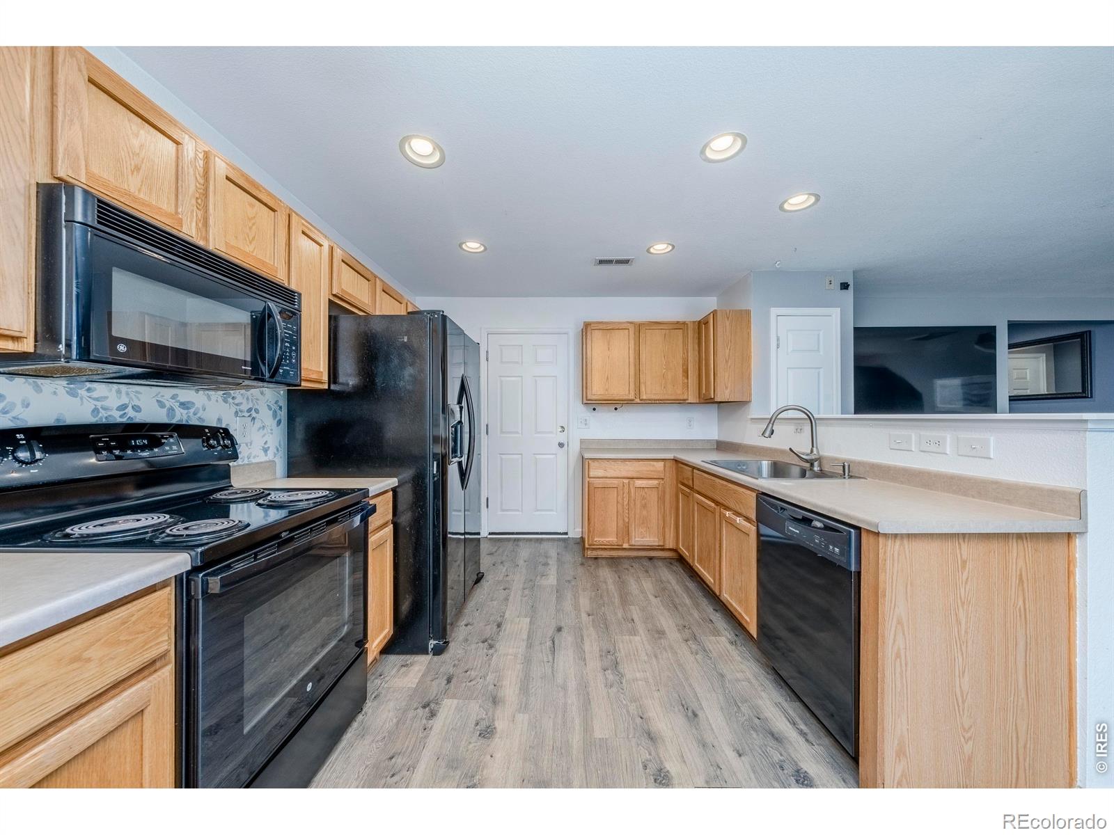 MLS Image #13 for 10586  durango place,longmont, Colorado