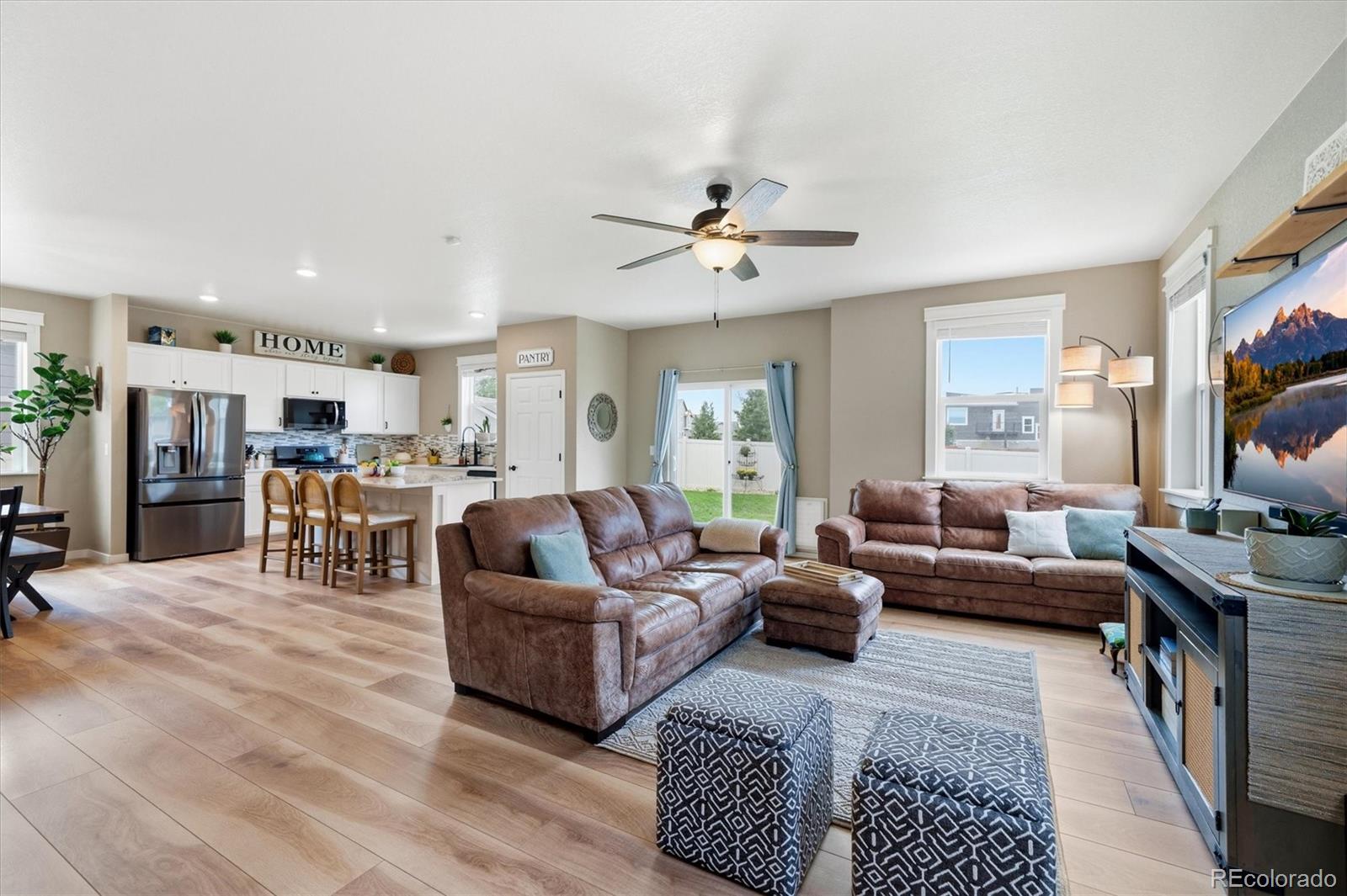 MLS Image #3 for 6776  morrison drive,frederick, Colorado