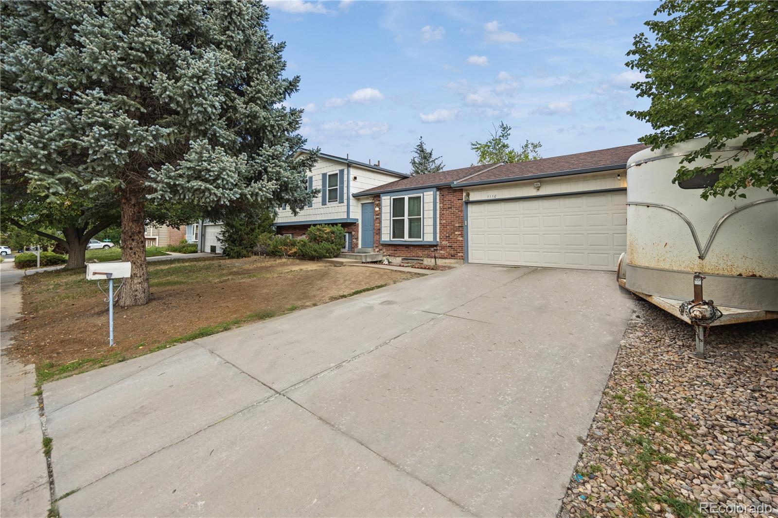 MLS Image #1 for 1110 s salida way,aurora, Colorado