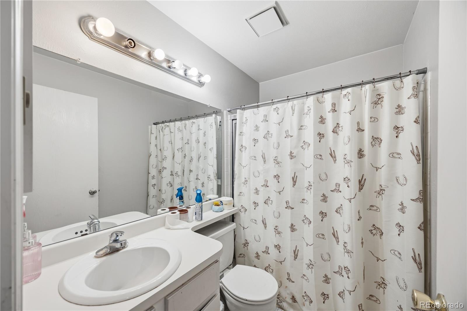 MLS Image #14 for 1110 s salida way,aurora, Colorado