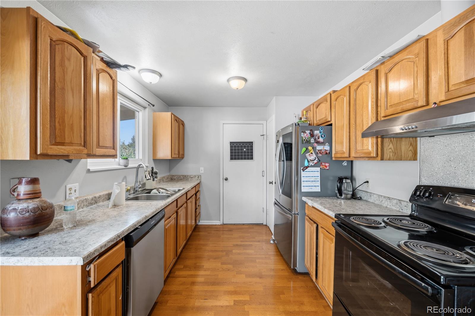 MLS Image #2 for 1110 s salida way,aurora, Colorado