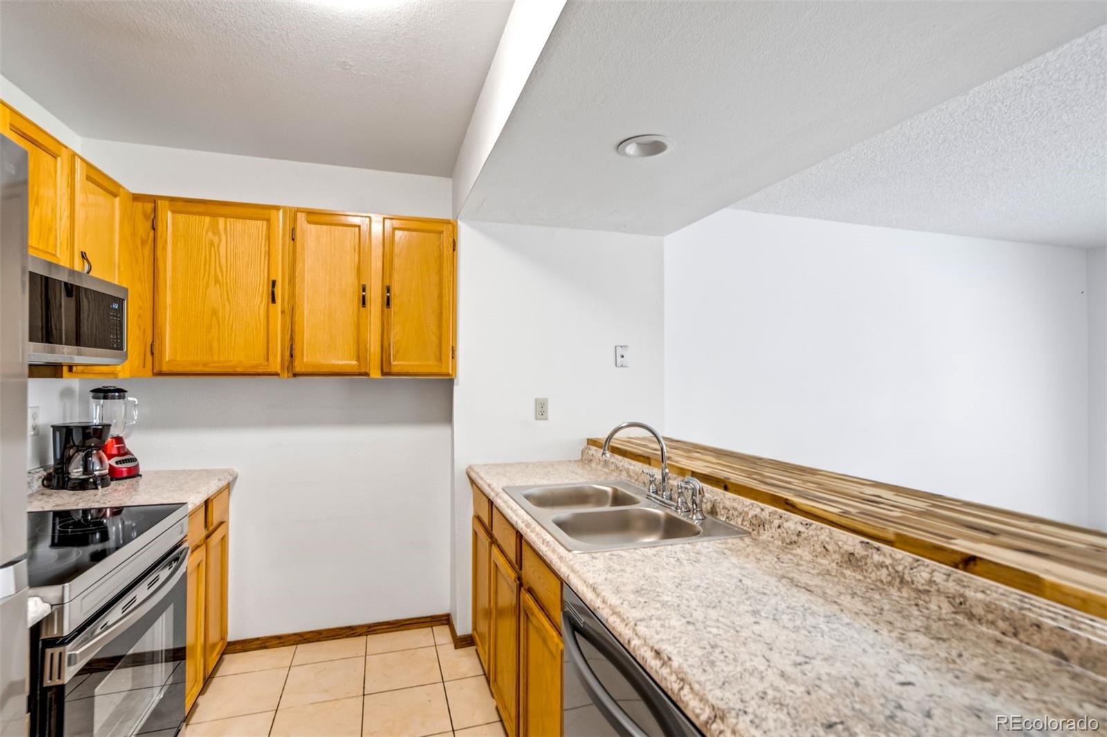 MLS Image #11 for 4323  hunting meadows circle,colorado springs, Colorado