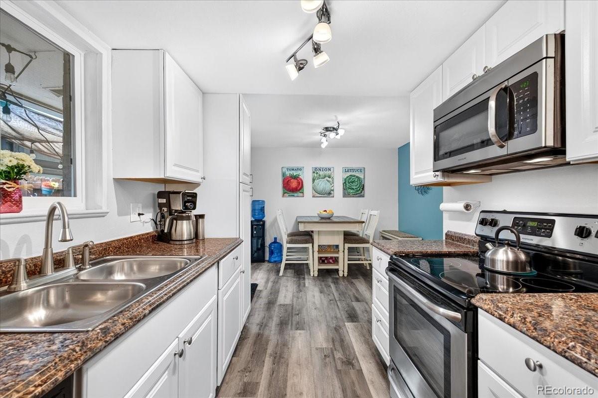 MLS Image #10 for 7725 w glasgow place,littleton, Colorado