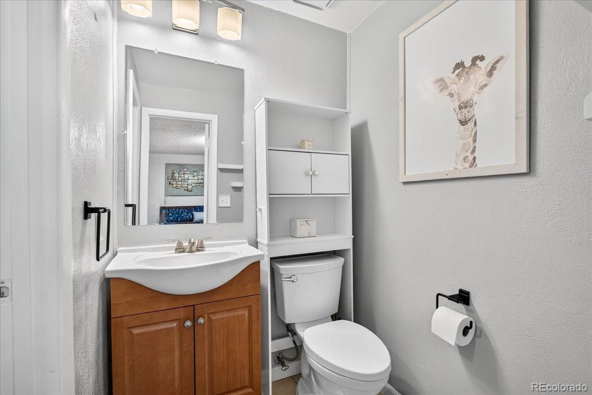 MLS Image #15 for 7725 w glasgow place,littleton, Colorado