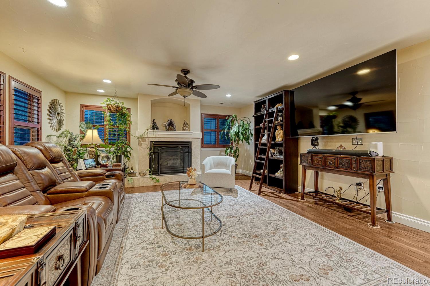 MLS Image #15 for 1023 s locust street,denver, Colorado