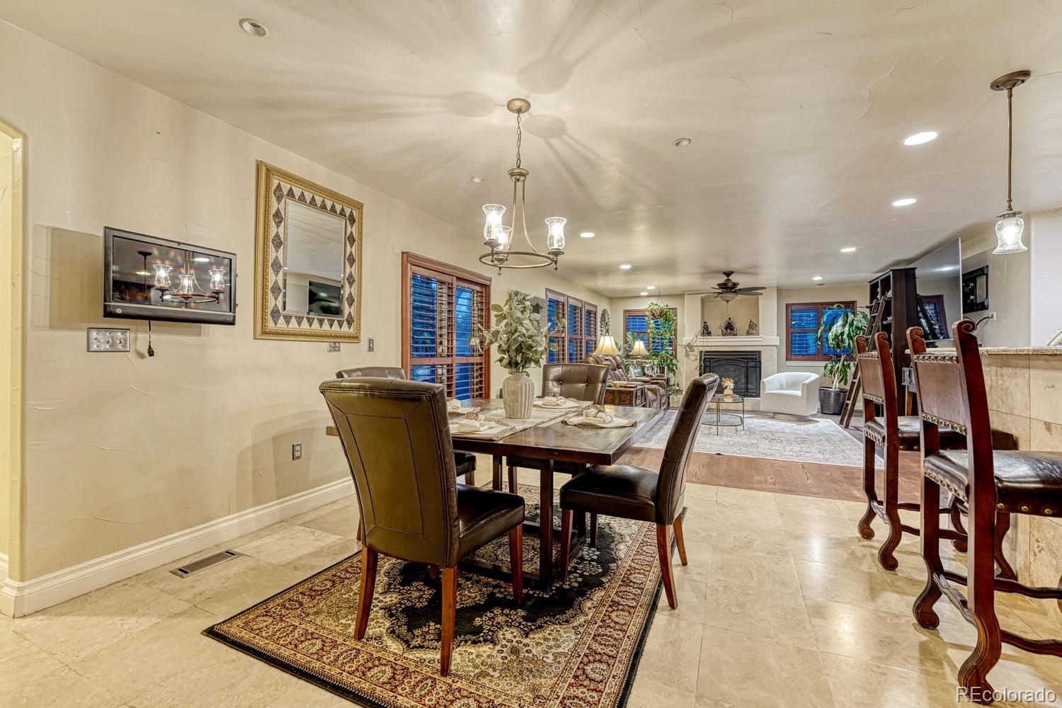 MLS Image #18 for 1023 s locust street,denver, Colorado