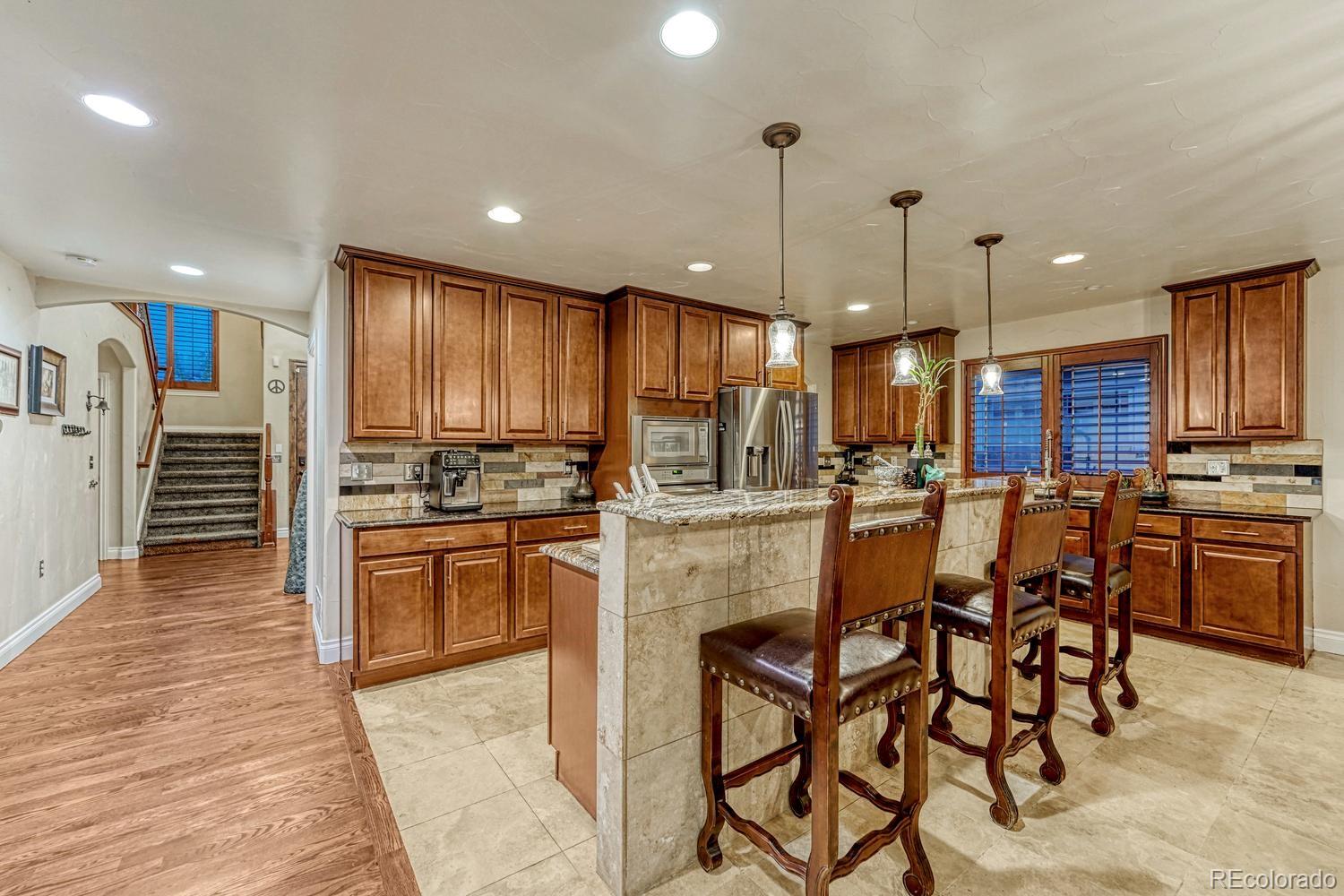 MLS Image #21 for 1023 s locust street,denver, Colorado